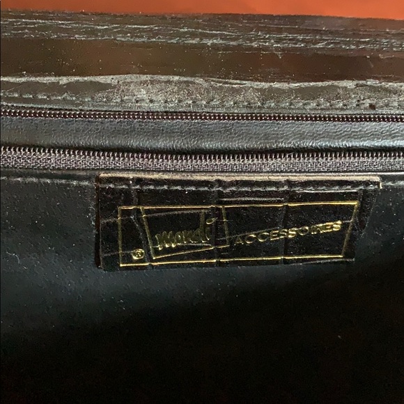 SOLD ✅ Leather Attaché Bag - Croc Print - Picture 7 of 12